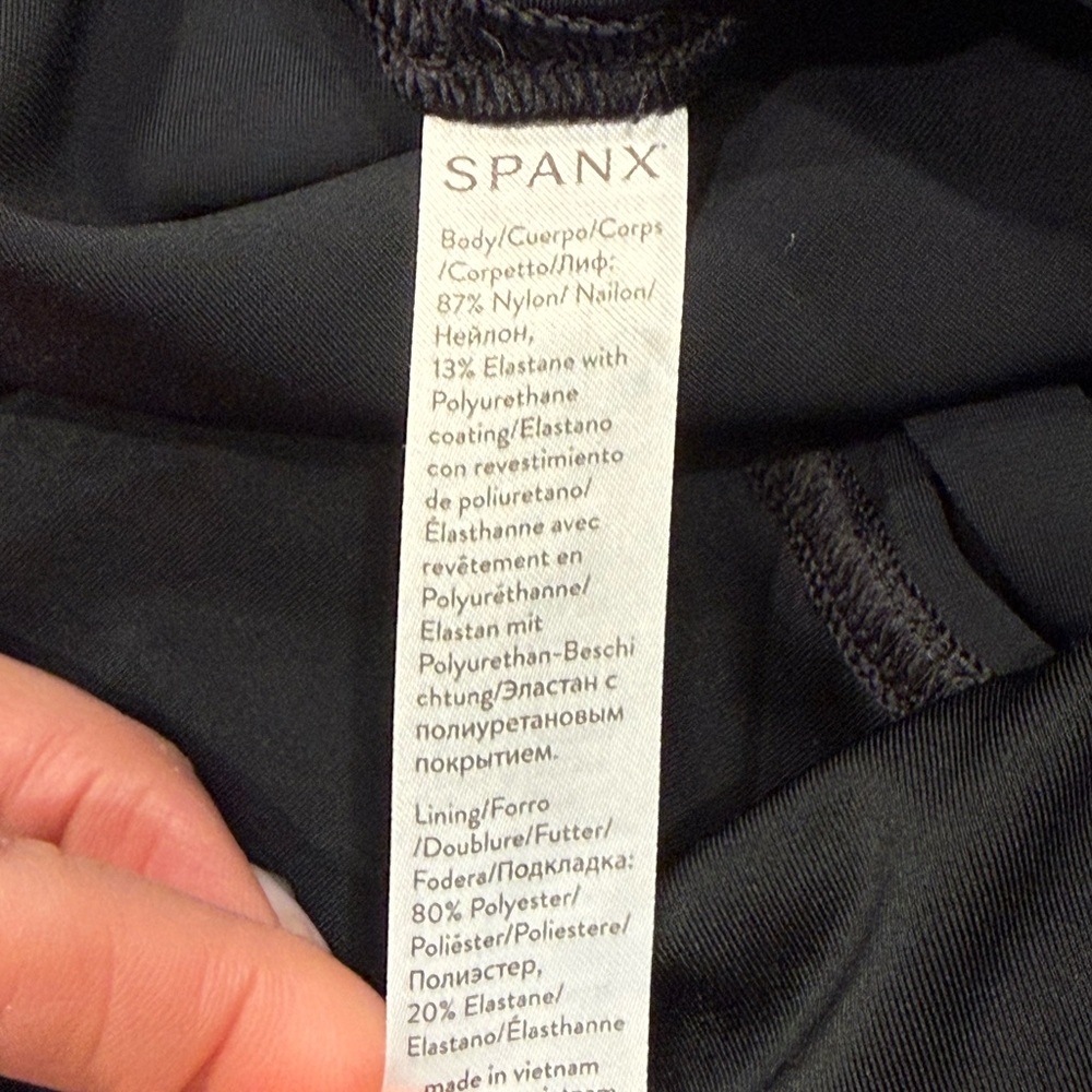 SPANX Black Leggings - Picture 4 of 7